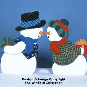 Kissing Snow Couple Woodcraft Pattern