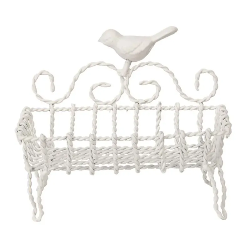 Ein weißer Vogel sitzt auf einer Seifenschale Shabby Chic Vogel Antique von Clayre & Eef.