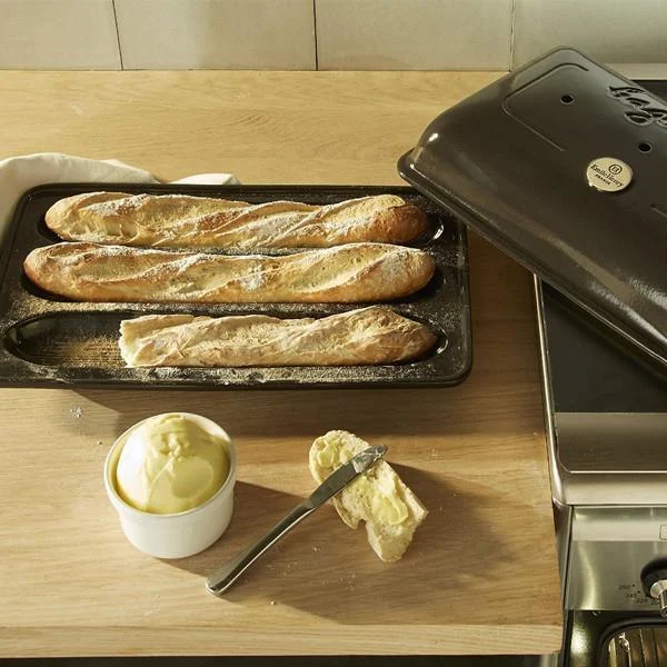 Horno cerámico para baguettes Emile Henry Negro - Claudia&Julia