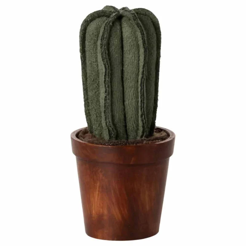 Der Maileg - Blumentopf mit Kaktus Miniatur zeigt einen grünen Stoffkaktus in einem runden, braunen Holztopf, der sich perfekt vor einem weißen Hintergrund präsentiert.
