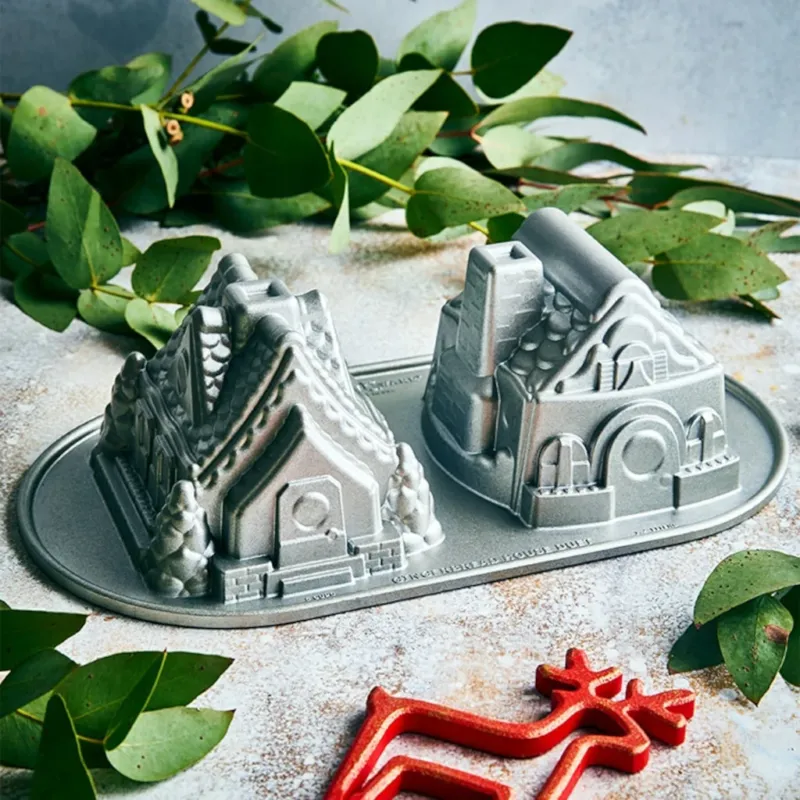 Molde Gingerbread House Duet Nordic Ware-NOR86748