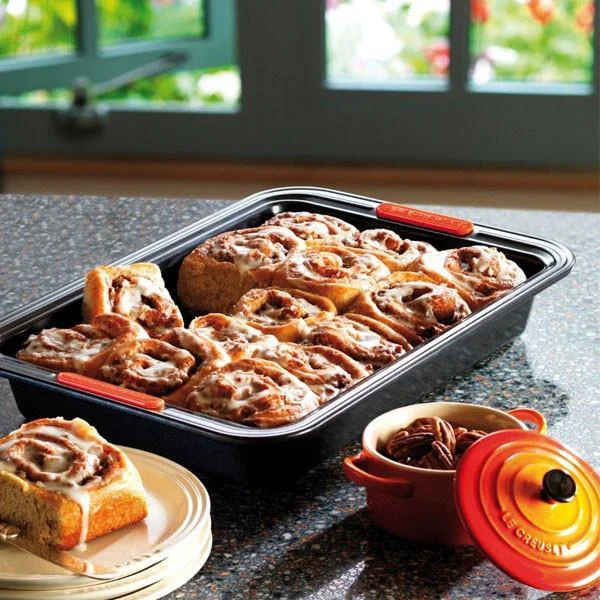 Bandeja antiadherente para horno Le Creuset 33x23cm - Claudia&Julia