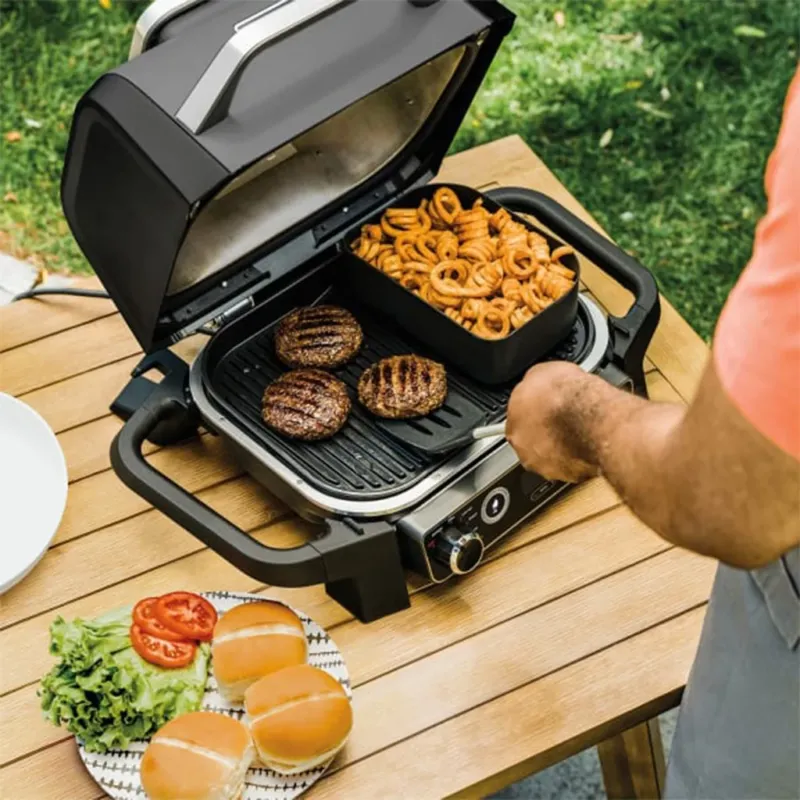 Parrilla eléctrica de exterior con ahumador y freidora de aire Ninja®-NINOG701EU