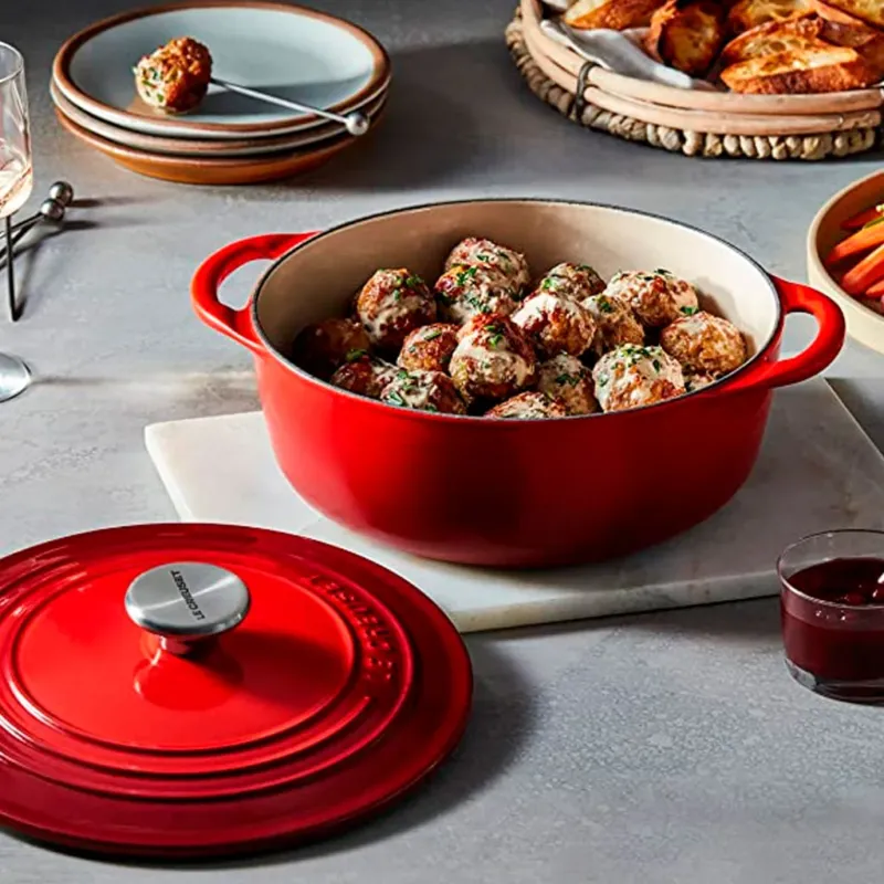 Cocotte redonda baja Signature Le Creuset-