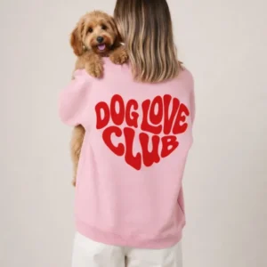 Sweatshirt 'DOG LOVE CLUB' in Cotton Candy, bedruckt in Wien, Ansicht 2 – Pawsome Hundezubehör